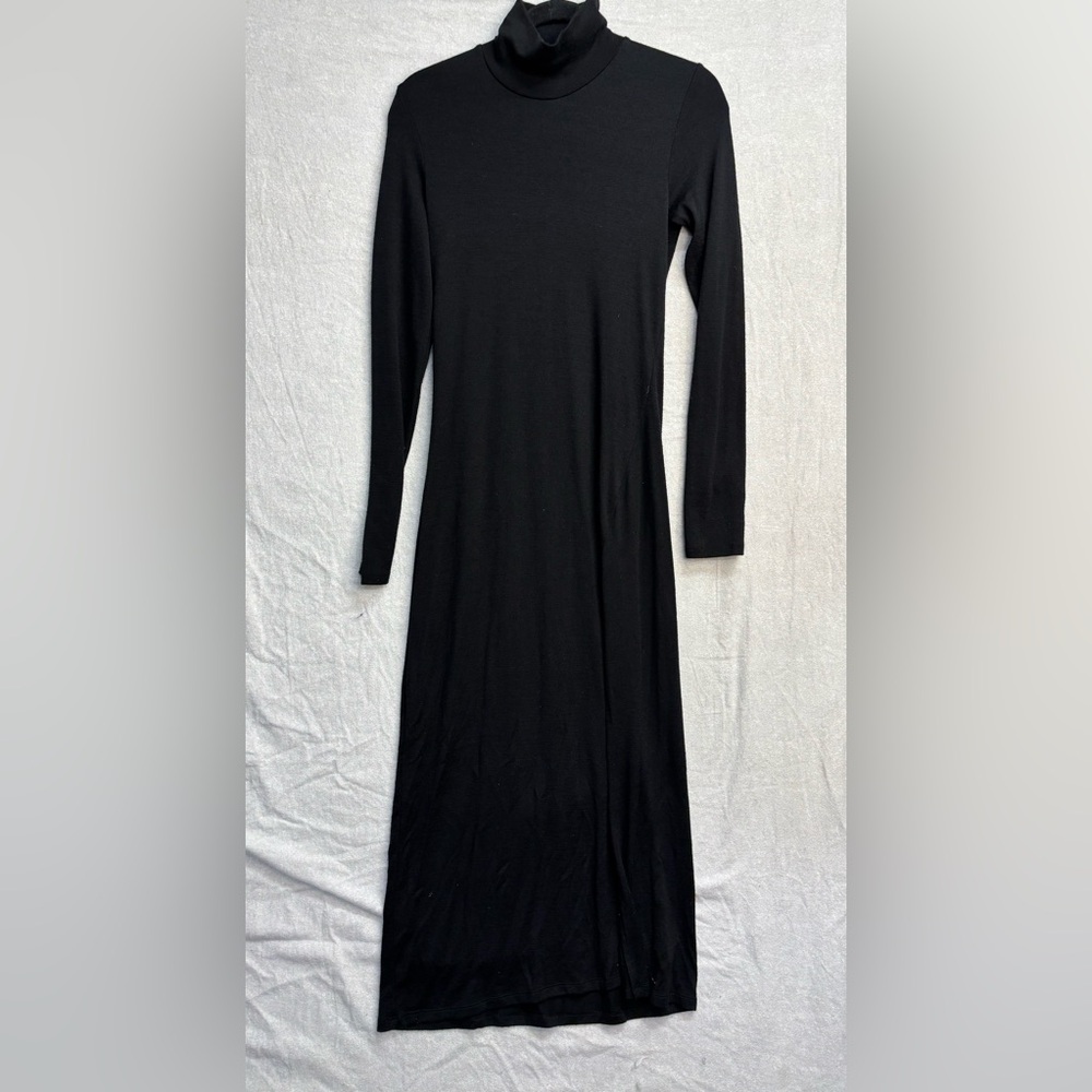 Wilfred Classic Black Long Sleeve Dress